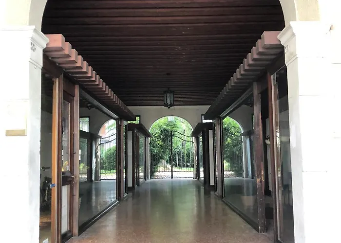 Maison Revedin شقة