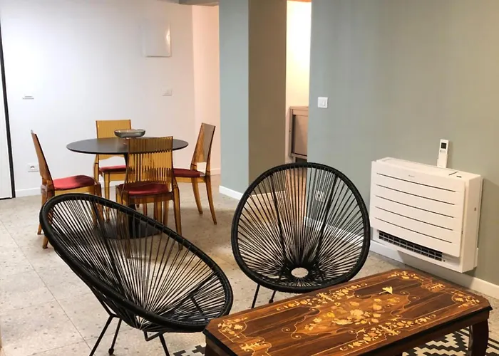Maison Revedin شقة